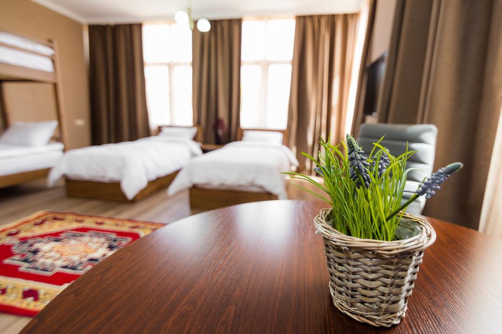 Metekhi'S Galavani Hotel Tbilisi Eksteriør bilde