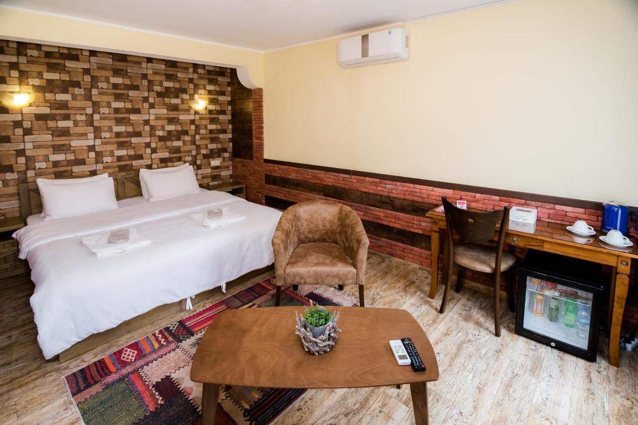 Metekhi'S Galavani Hotel Tbilisi Eksteriør bilde
